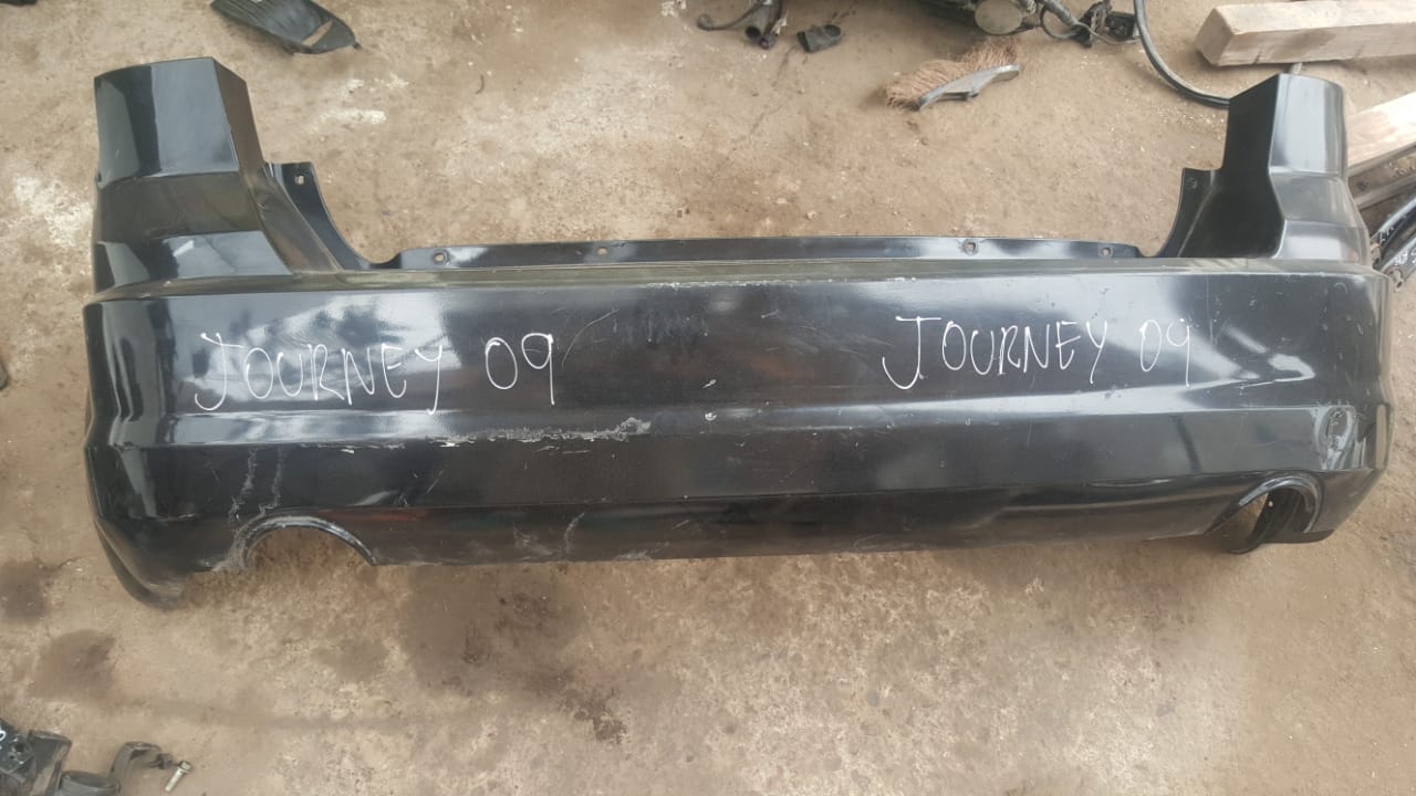 PARACHOQUES POSTERIOR DODGE JOURNEY 2009 AL 2018